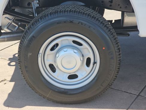 New 2026 Ford F250 XL w/ FX4 Off-Road Package image 39