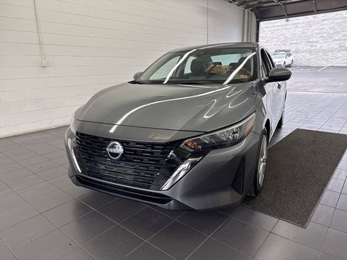 Used 2024 Nissan Sentra S image 3