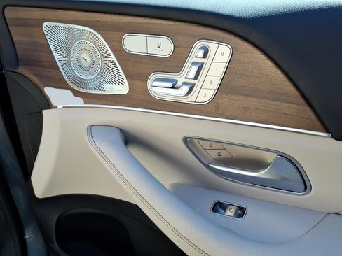 Used 2022 Mercedes-Benz GLE 350 4MATIC image 9