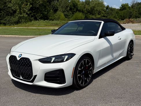 Used 2025 BMW 430i xDrive Convertible w/ M Sport Package AWD/4WD image 13
