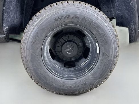 New 2026 RAM 3500 Tradesman AWD/4WD image 27
