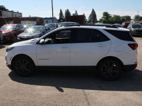Used 2023 Chevrolet Equinox RS AWD/4WD image 5