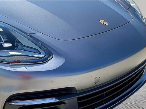 Used 2018 Porsche Panamera 4 AWD/4WD image 33
