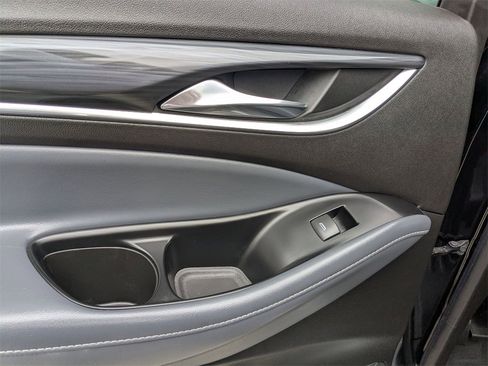 Used 2024 Buick Enclave Premium image 29