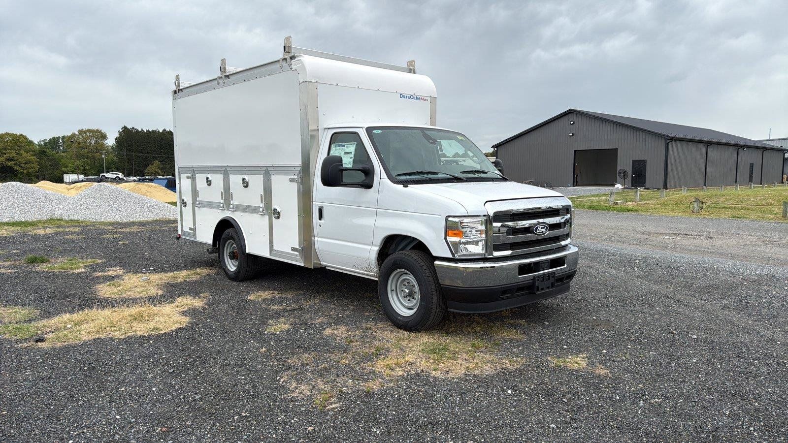 New 2027 Ford E-350 and Econoline 350 Super Duty w/ Power Equipment Group RWD image 7