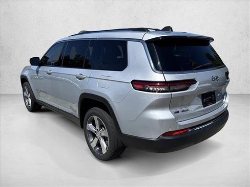 Used 2021 Jeep Grand Cherokee L Limited AWD/4WD image 7