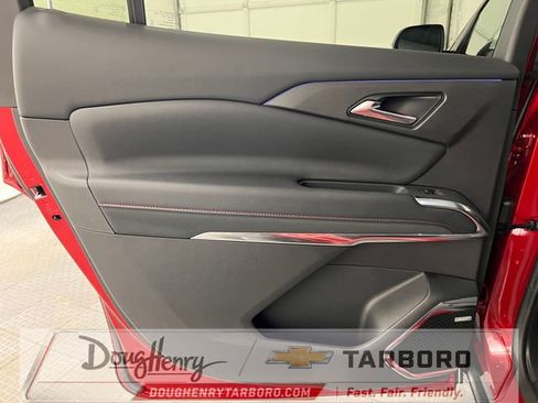 New 2026 Chevrolet Traverse RS w/ LPO, Floor Liner Package FWD image 33