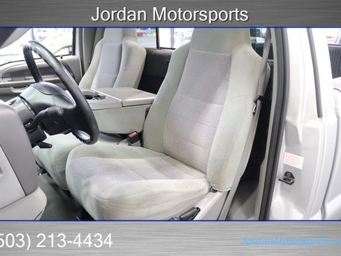 Used 2003 Ford F250 XLT image 23