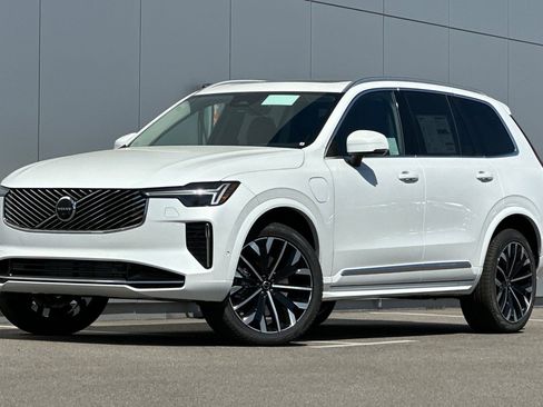 New 2025 Volvo XC90 T8 Plus w/ Protection Package Premier image 1