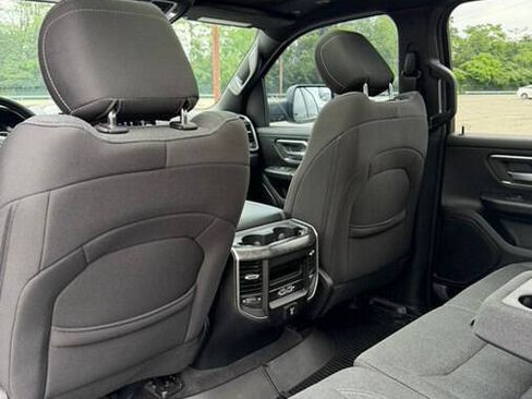 Used 2019 RAM 1500 Big Horn AWD/4WD image 30