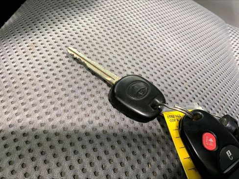 Used 2012 Toyota Tacoma Base w/ TRD Sport Pkg image 19