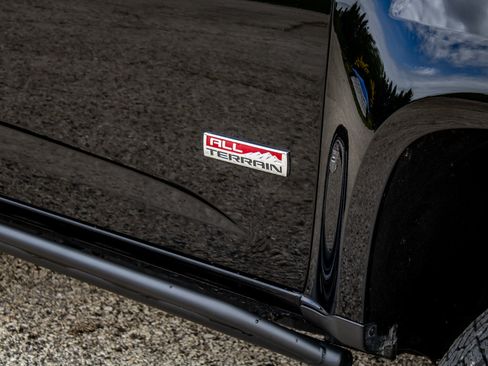 Used 2019 GMC Canyon All Terrain w/ All Terrain X Package AWD/4WD image 13