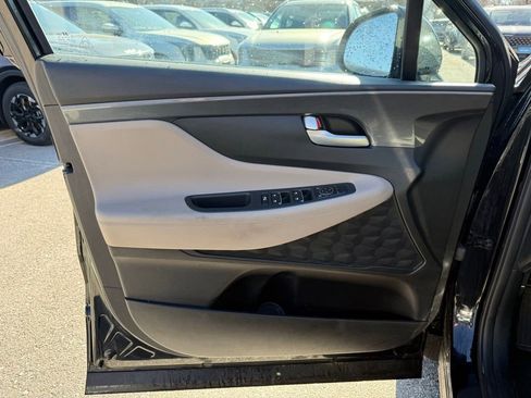 Used 2023 Hyundai Santa Fe SE image 6