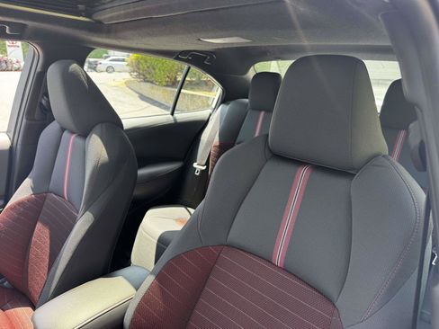 Used 2025 Toyota Corolla SE w/ SE Premium Package FWD image 51