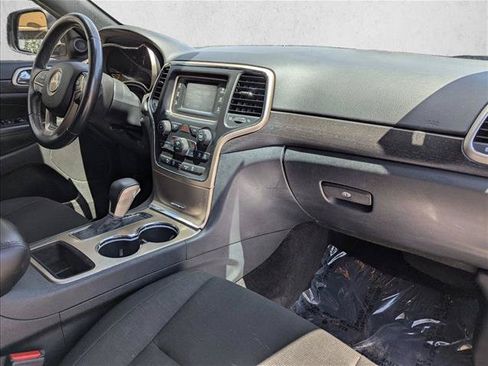 Used 2016 Jeep Grand Cherokee Laredo w/ Quick Order Package 23E AWD/4WD image 21