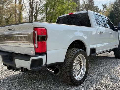 Used 2026 Ford F250 Platinum w/ Platinum Plus Package image 8