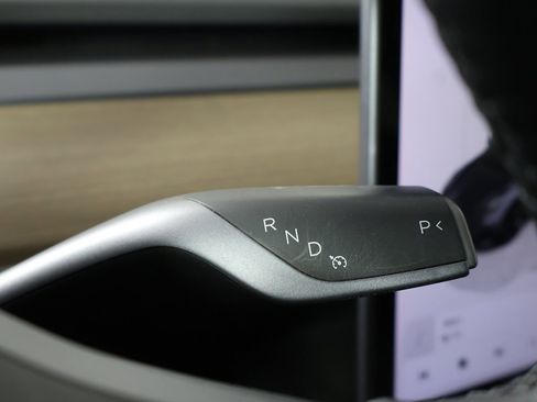 Used 2022 Tesla Model 3 Long Range image 40