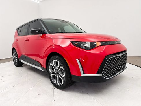 Certified 2025 Kia Soul EX FWD image 12