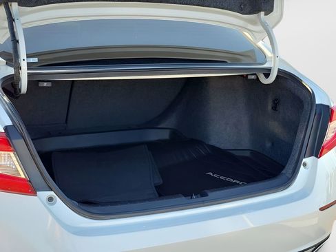 Used 2021 Honda Accord Sport image 13