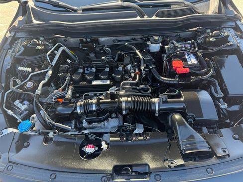 Used 2018 Honda Accord LX image 26