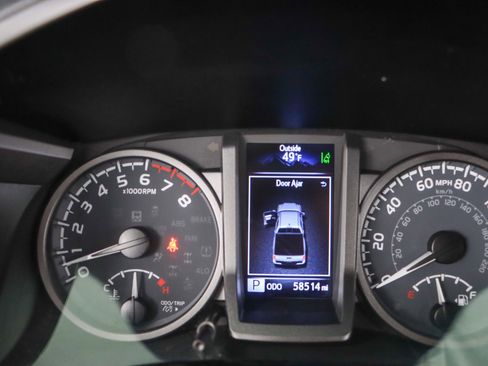 Used 2023 Toyota Tacoma TRD Sport image 16