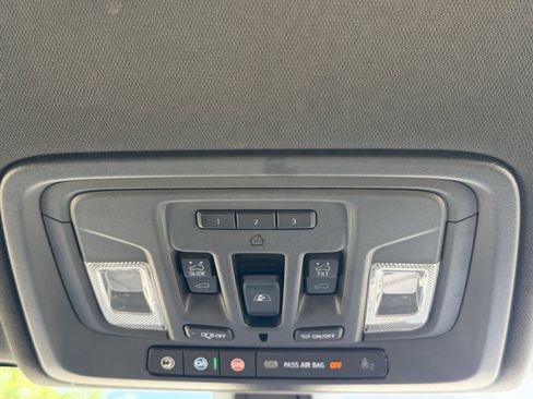 Used 2020 GMC Sierra 1500 AT4 w/ AT4 Premium Package AWD/4WD image 21