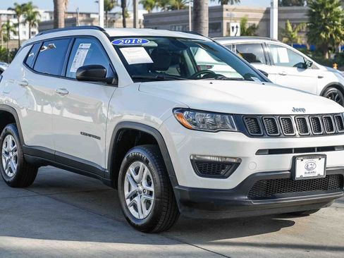 Used 2018 Jeep Compass Sport w/ Tech Group image 3