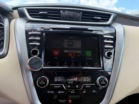 Used 2020 Nissan Murano Platinum w/ Cargo Package FWD image 18
