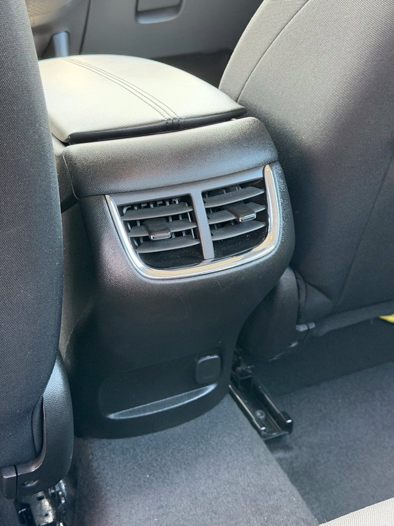 Used 2025 Chevrolet Malibu LT FWD image 9