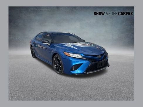 Used 2018 Toyota Camry XSE image 1