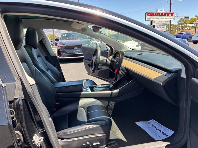 Used 2020 Tesla Model 3 Standard Range Plus RWD image 24