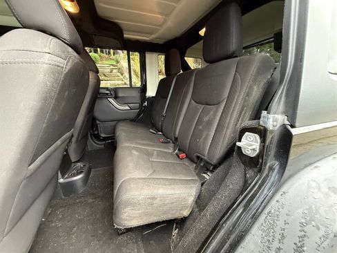 Used 2017 Jeep Wrangler Unlimited Sport w/ Quick Order Package 24S image 12