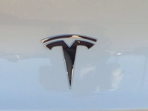 Used 2023 Tesla Model 3 Standard Range RWD image 10