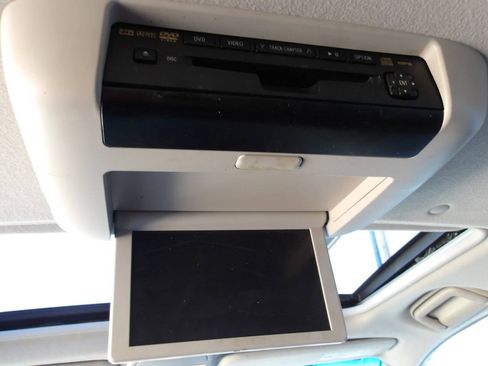 Used 2008 Toyota Sienna XLE Limited image 8