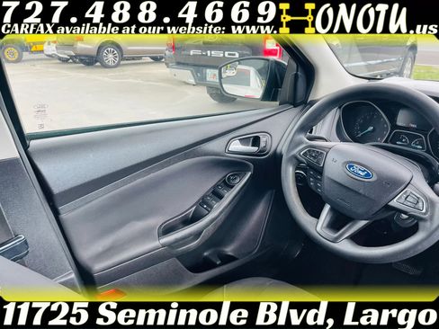 Used 2018 Ford Focus SE FWD image 21