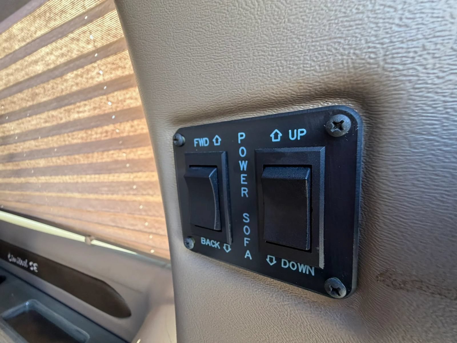 Used 2015 Chevrolet Express 2500 RWD image 52
