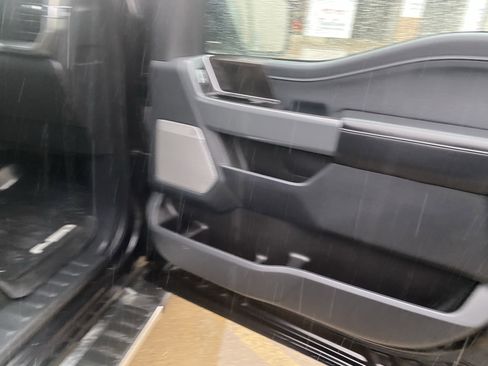 Used 2022 Ford F150 Lariat image 10