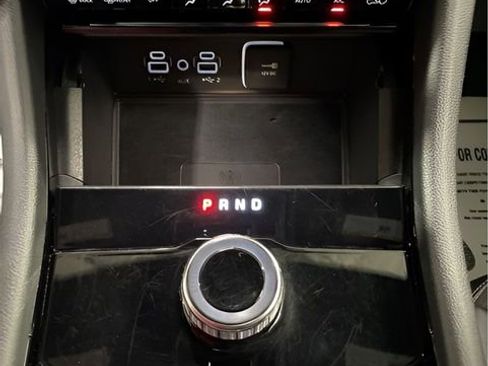 Used 2019 RAM 1500 Big Horn AWD/4WD image 29