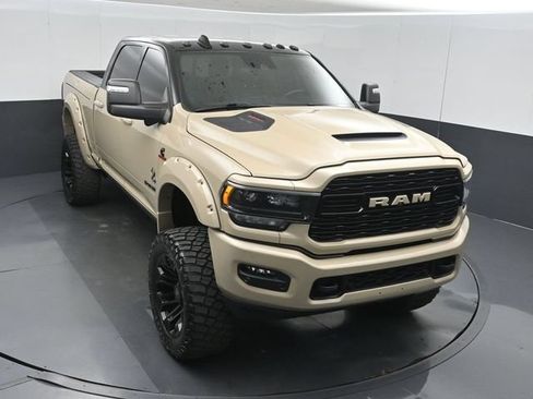 Used 2024 RAM 2500 Limited AWD/4WD image 46