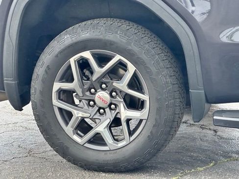 Used 2022 GMC Sierra 1500 SLT w/ SLT Convenience Package image 6