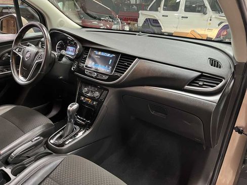 Used 2019 Buick Encore Preferred AWD/4WD image 11
