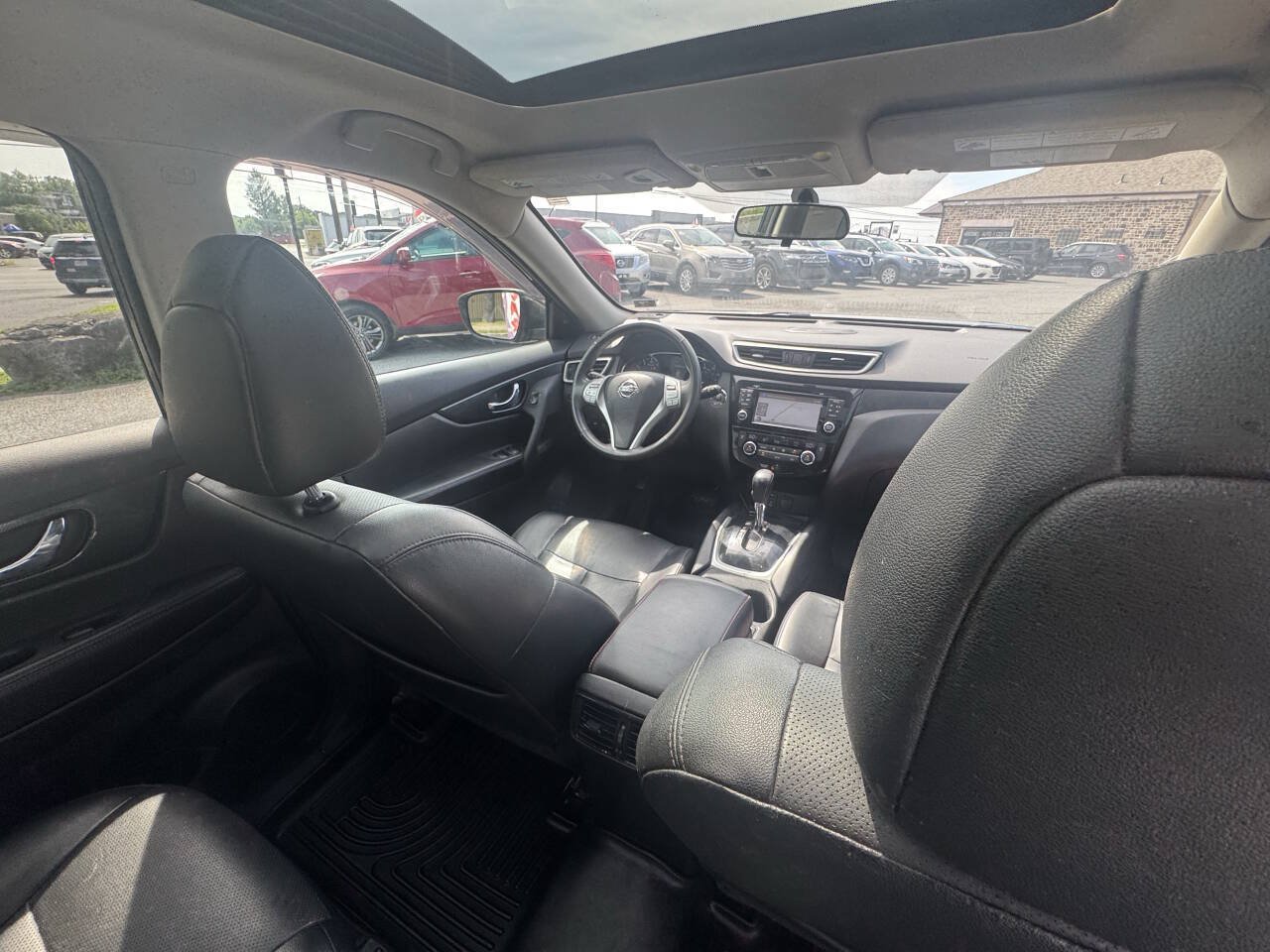 Used 2015 Nissan Rogue SL w/ SL Premium Package AWD/4WD image 21