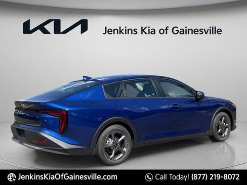New 2026 Kia K4 FWD image 3
