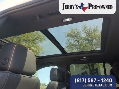 Used 2023 GMC Yukon AT4 w/ AT4 Premium Plus Package image 6