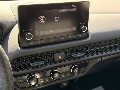 Certified 2023 Honda HR-V LX image 22