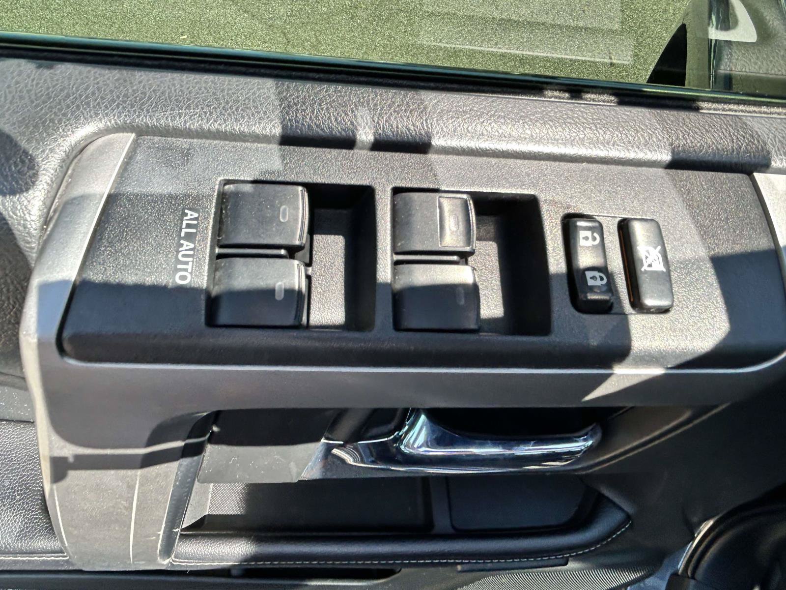 Used 2017 Toyota 4Runner Limited w/ Convenience Package AWD/4WD image 13