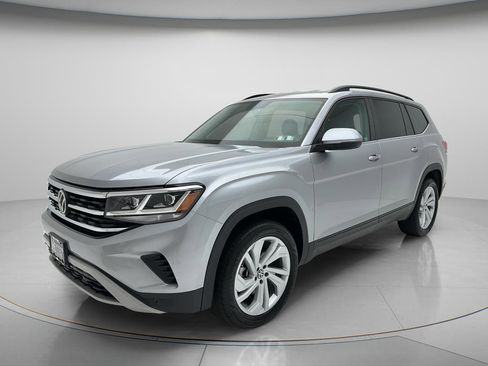 Used 2023 Volkswagen Atlas SE AWD/4WD image 8