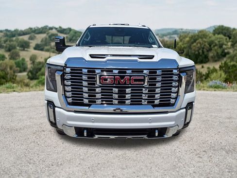 Used 2025 GMC Sierra 2500 Denali w/ Denali Reserve Package AWD/4WD image 2