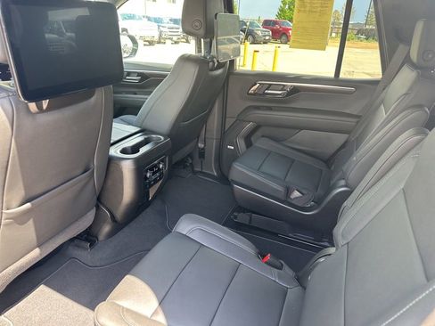 Used 2026 Chevrolet Tahoe Z71 w/ Z71 Off-Road Package AWD/4WD image 21