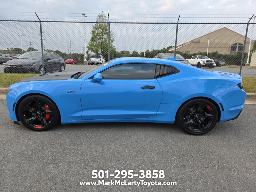 Used 2022 Chevrolet Camaro LT w/ RS Package RWD image 6